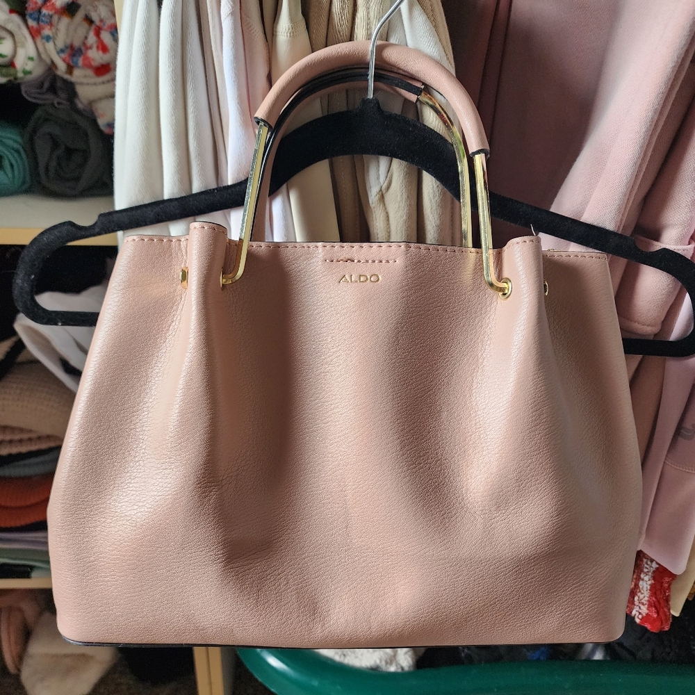 Aldo Pink & Gold Purse New Tallie Unique.